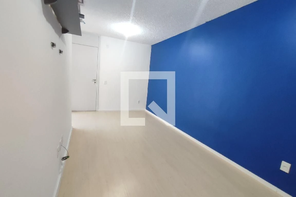 2-bedroom apartment in a building with a gym — photo 15