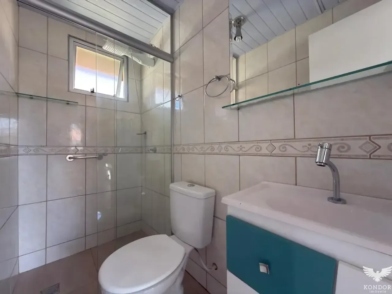 Apartamento de 2 dormitorios con cocina equipada y fogón a gas — photo 11