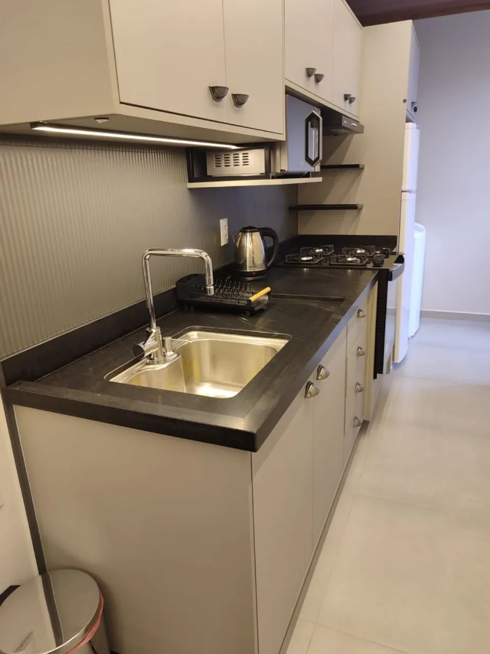 2-bedroom apartment with a washing machine in Florianópolis