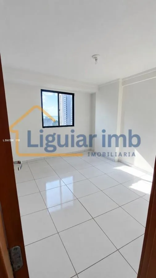 Glass-enclosed balcony in a 2-bedroom apartment, 58 m² — photo 3
