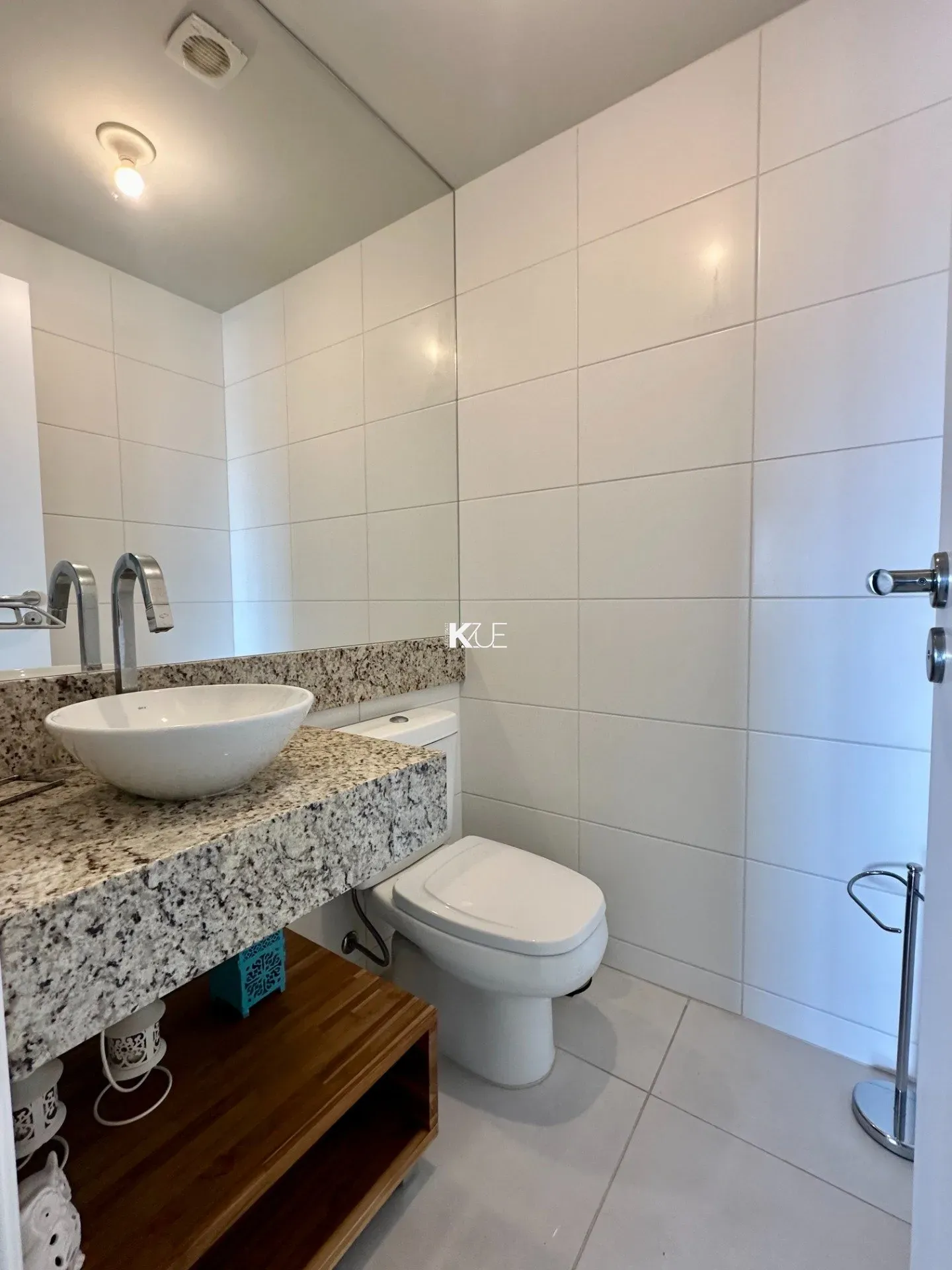 Furnished apartment, 111 m², with a water view — photo 14
