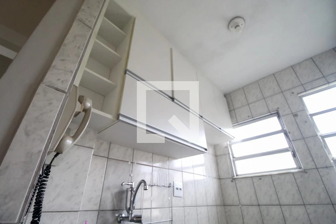 Unfurnished 1-bedroom apartment with a private BBQ area — photo 14