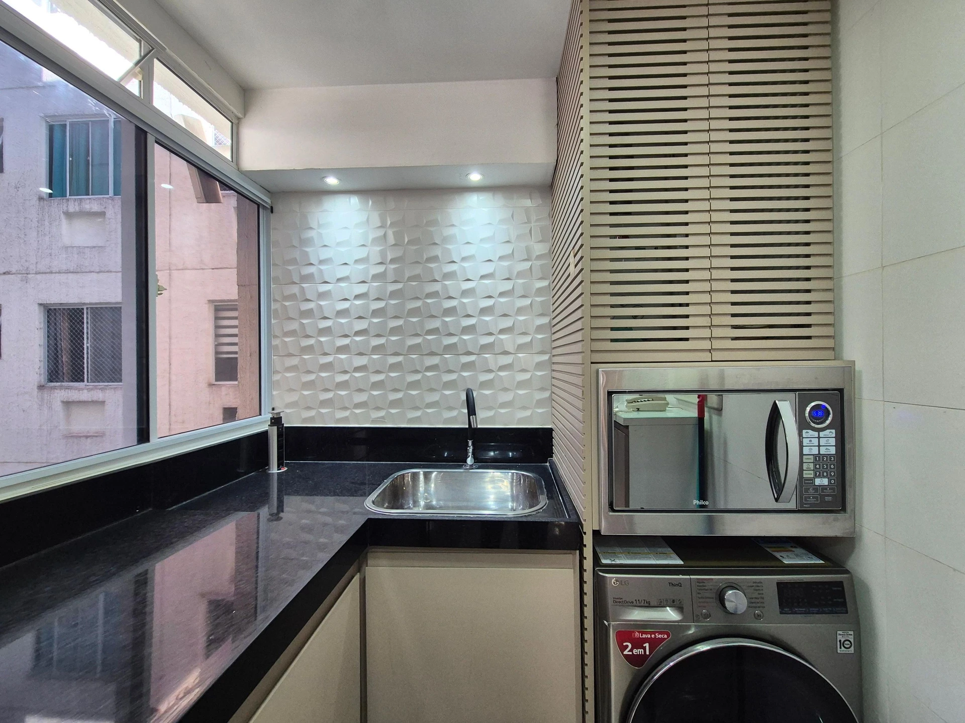 Furnished apartment with 2 bedrooms and 1 parking spot — photo 6