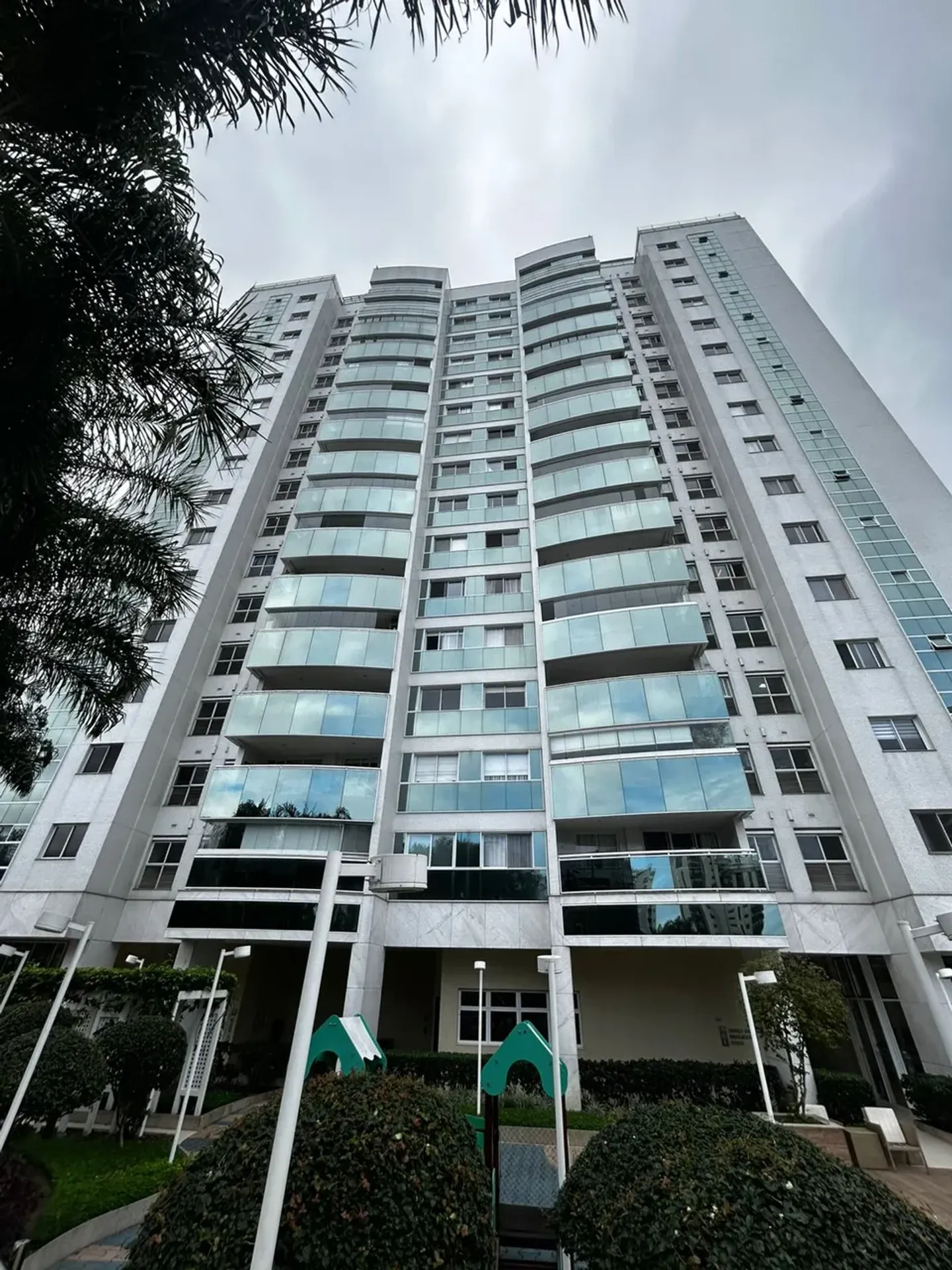 Apartamento de 2 quartos com varanda e cozinha separada — photo 44