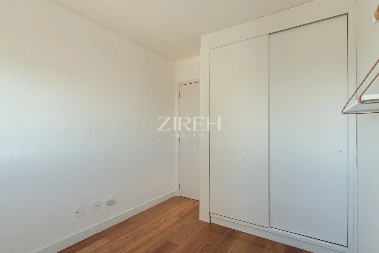 Квартира 316 м² з 4 спальнями і 3 місцями паркування — photo 21