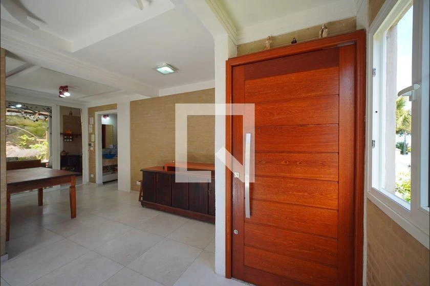 Rental house with 2 bedrooms, 425 m² and a balcony — photo 33