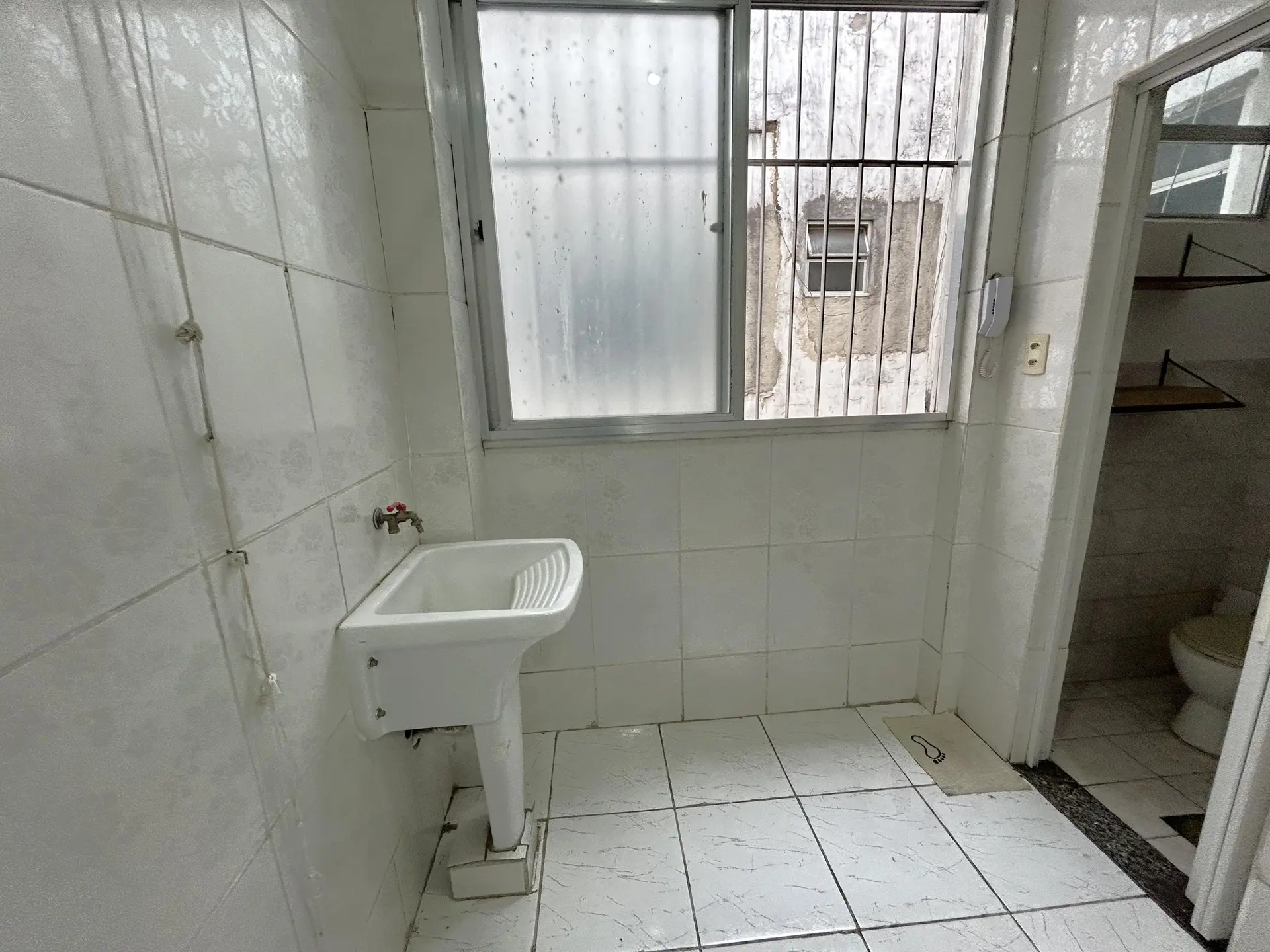 Невмебльована квартира з 2 спальнями та закритою кухнею — photo 4