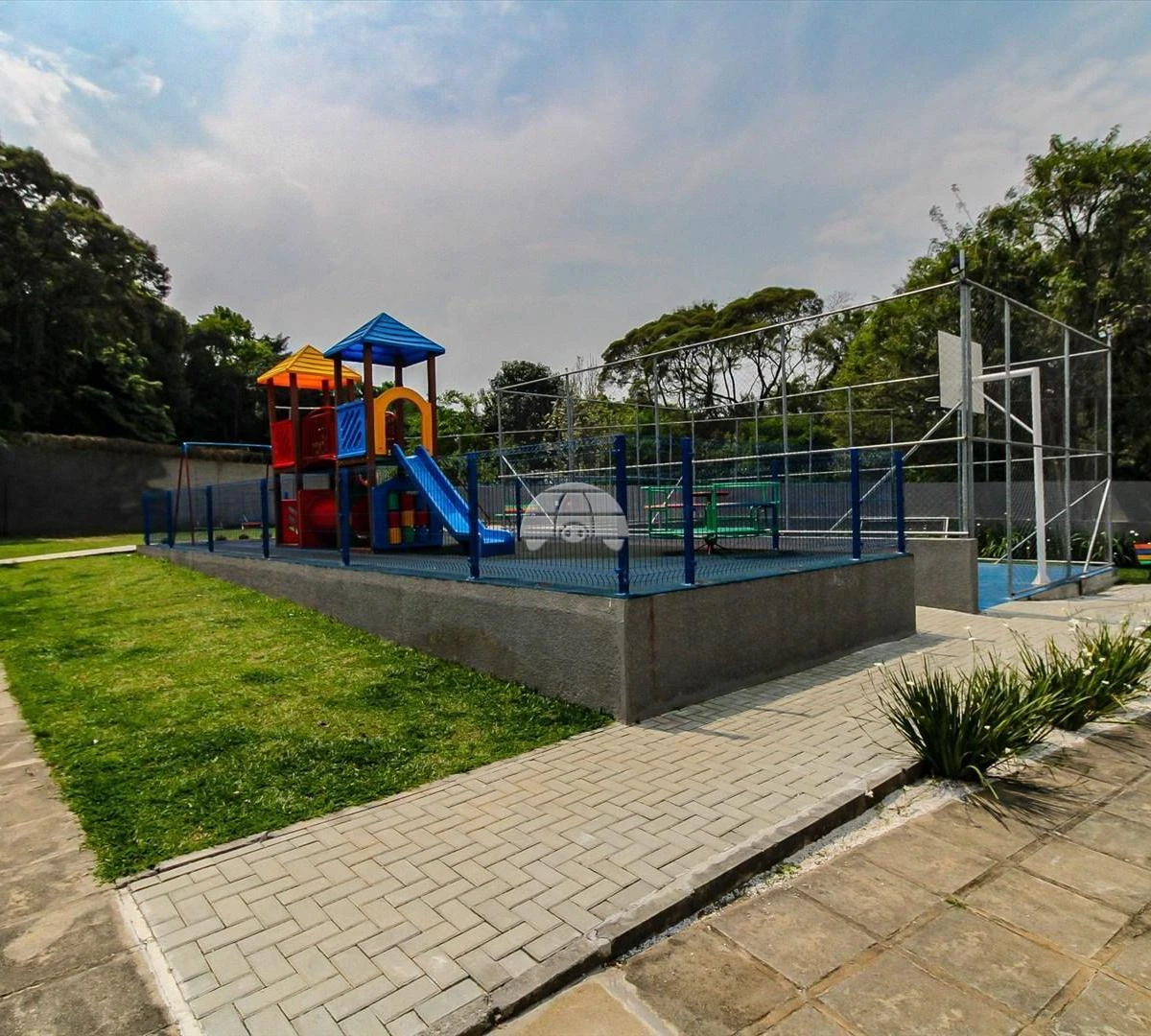 3-bedroom, 100 m² house in Curitiba — photo 18
