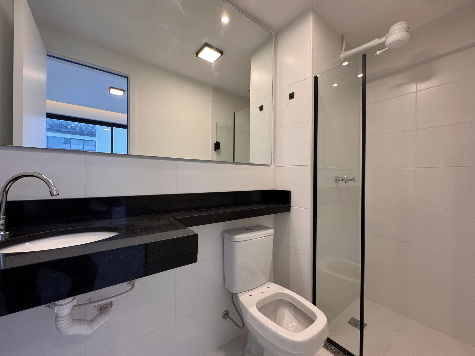 Apartamento amueblado de 3 dormitorios con balcón — photo 82