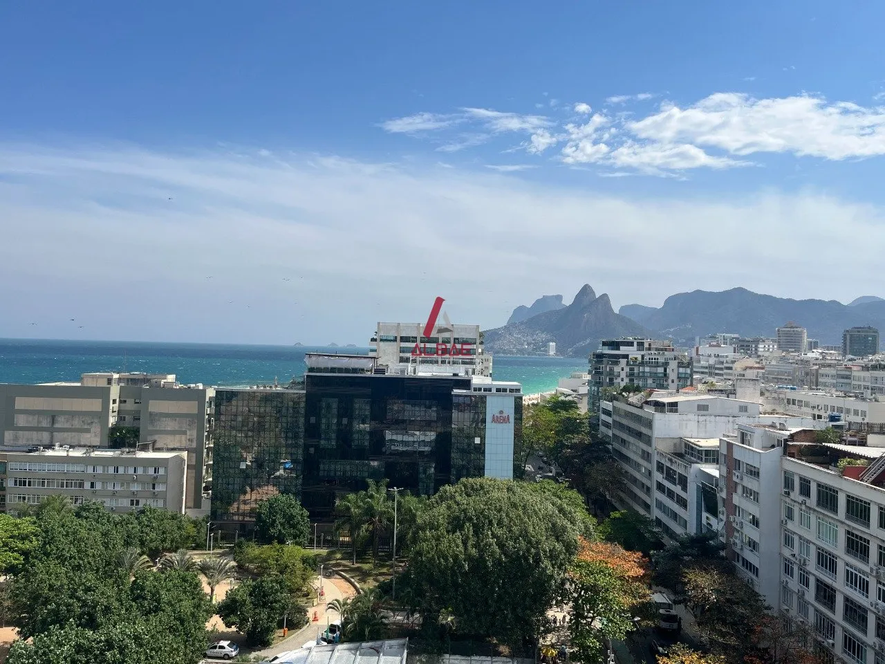 Water view in a 3-bedroom apartment, 140 m² — photo 21