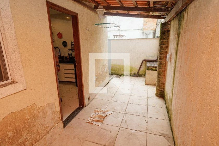 Furnished house with 3 bedrooms and 180 m² — photo 37