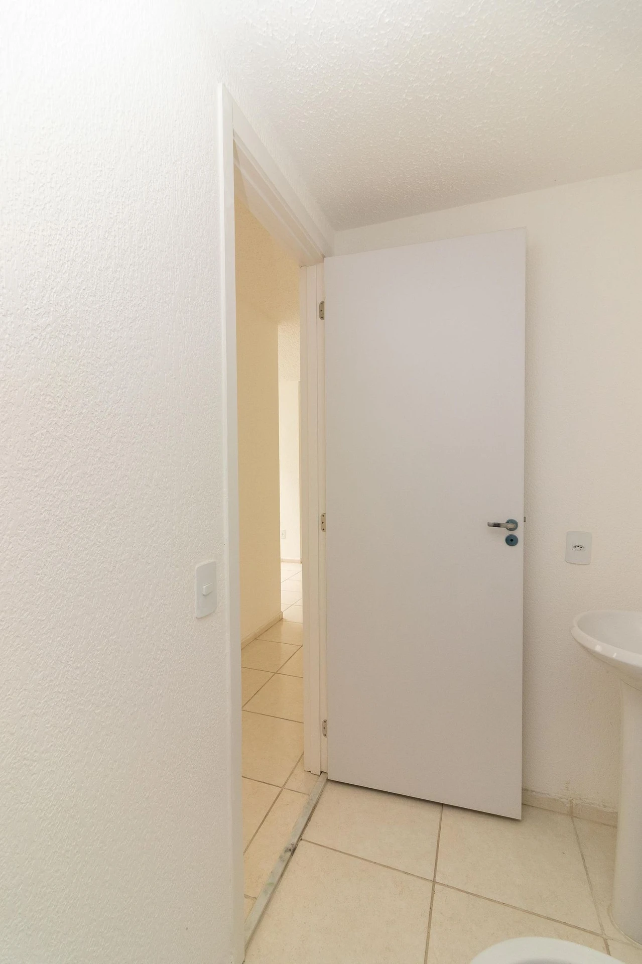 Apartamento com 2 quartos e piscina no condomínio — photo 32