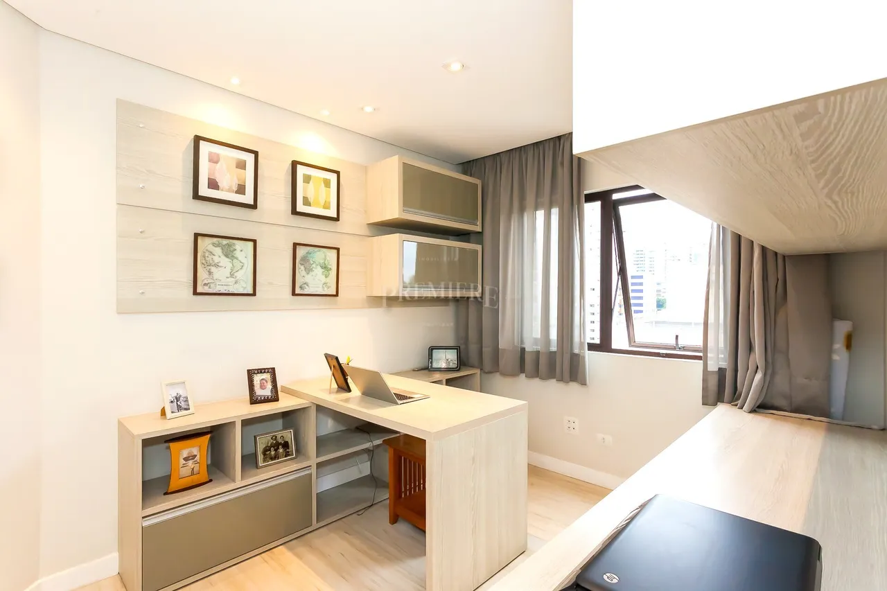 3-bedroom 180 m² apartment with 2 parking spots and garden — photo 16