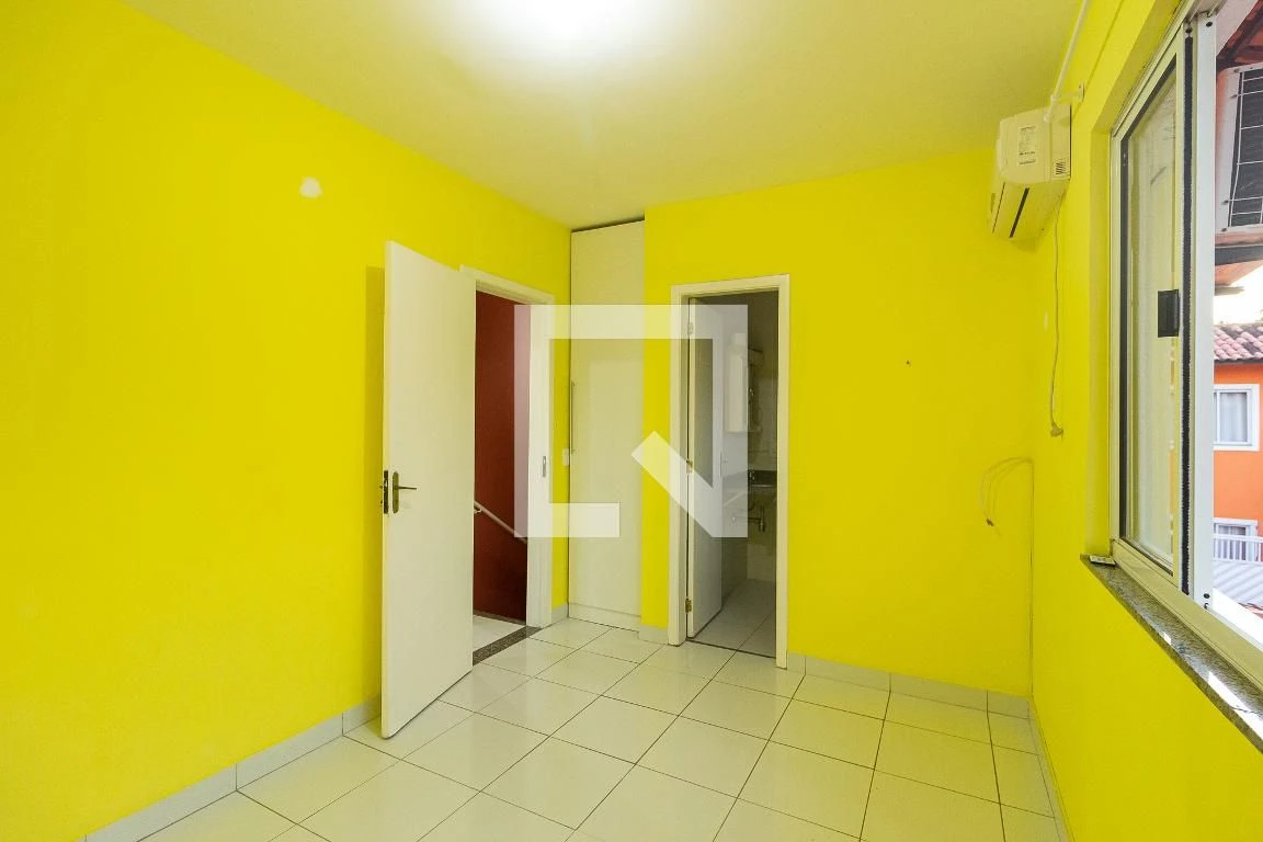 200 m² house with a private BBQ and a private pool — photo 64