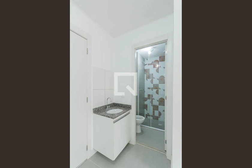 Garden-style apartment with 2 bedrooms and a balcony — photo 21