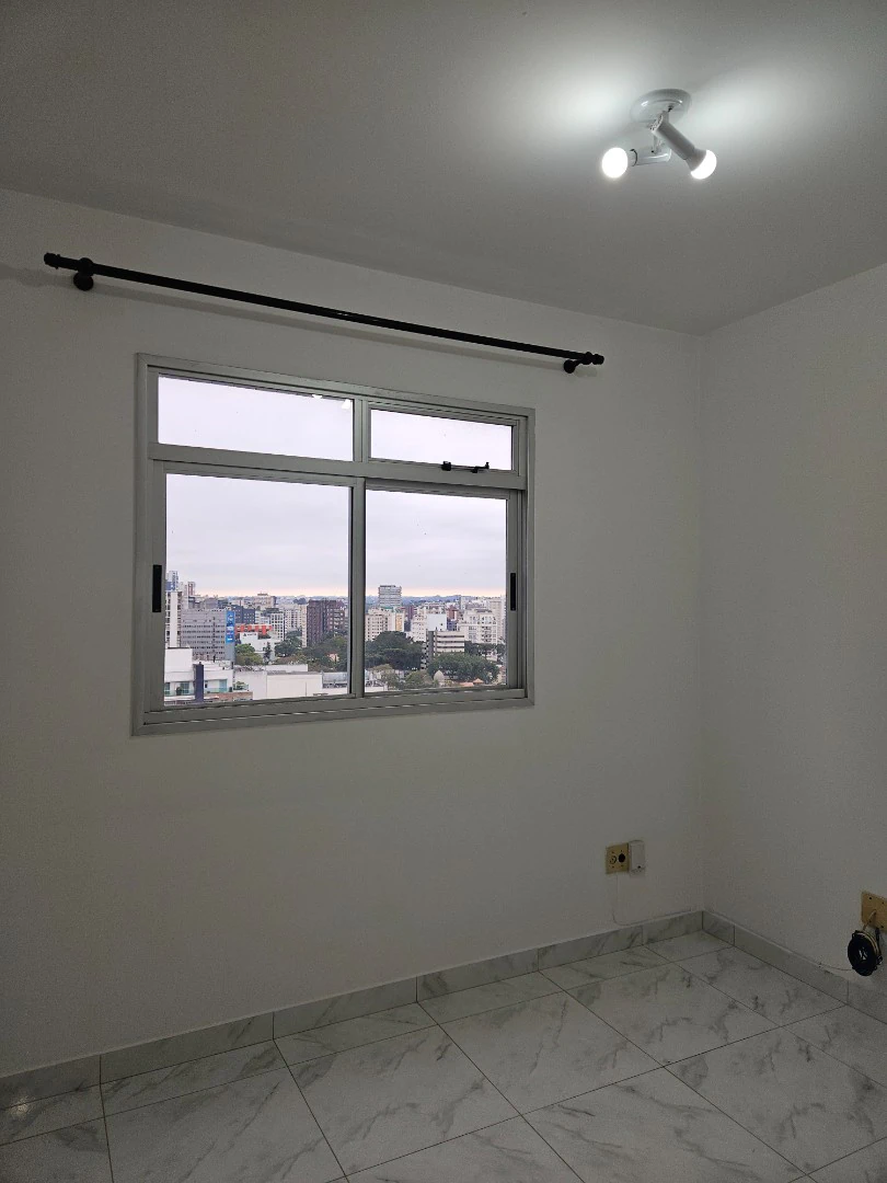 2-bedroom rental apartment with open-plan kitchen — photo 4