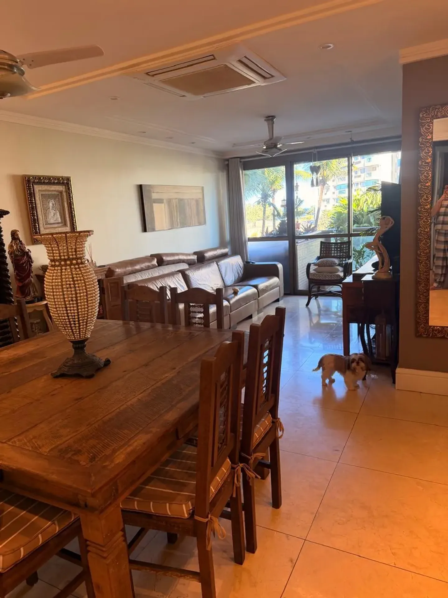 3-bedroom, 4-bath apartment with a closed kitchen — photo 12