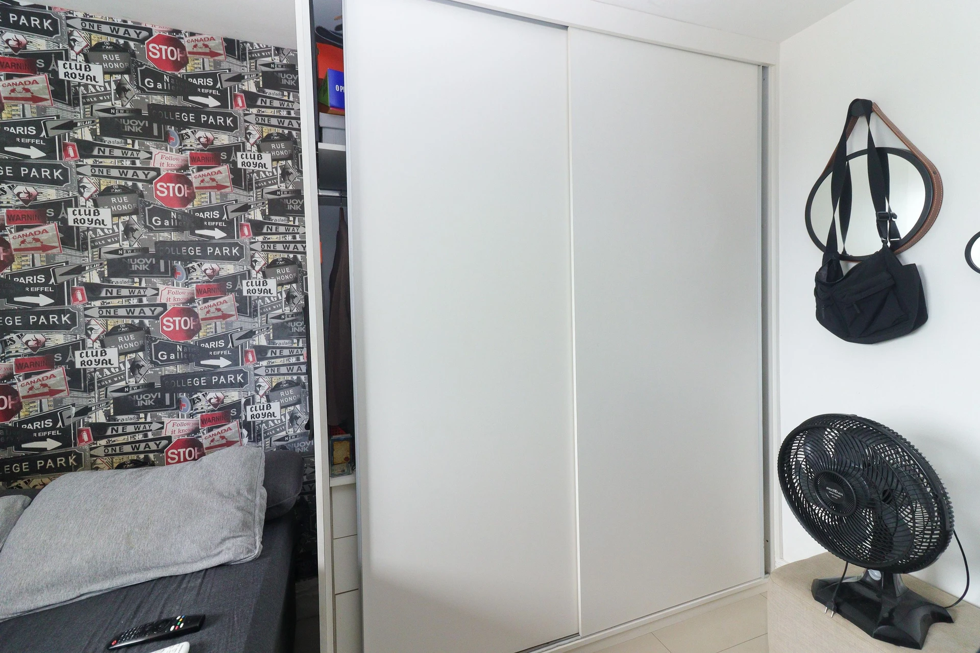 105 m² apartment with a home office and a washing machine — photo 64