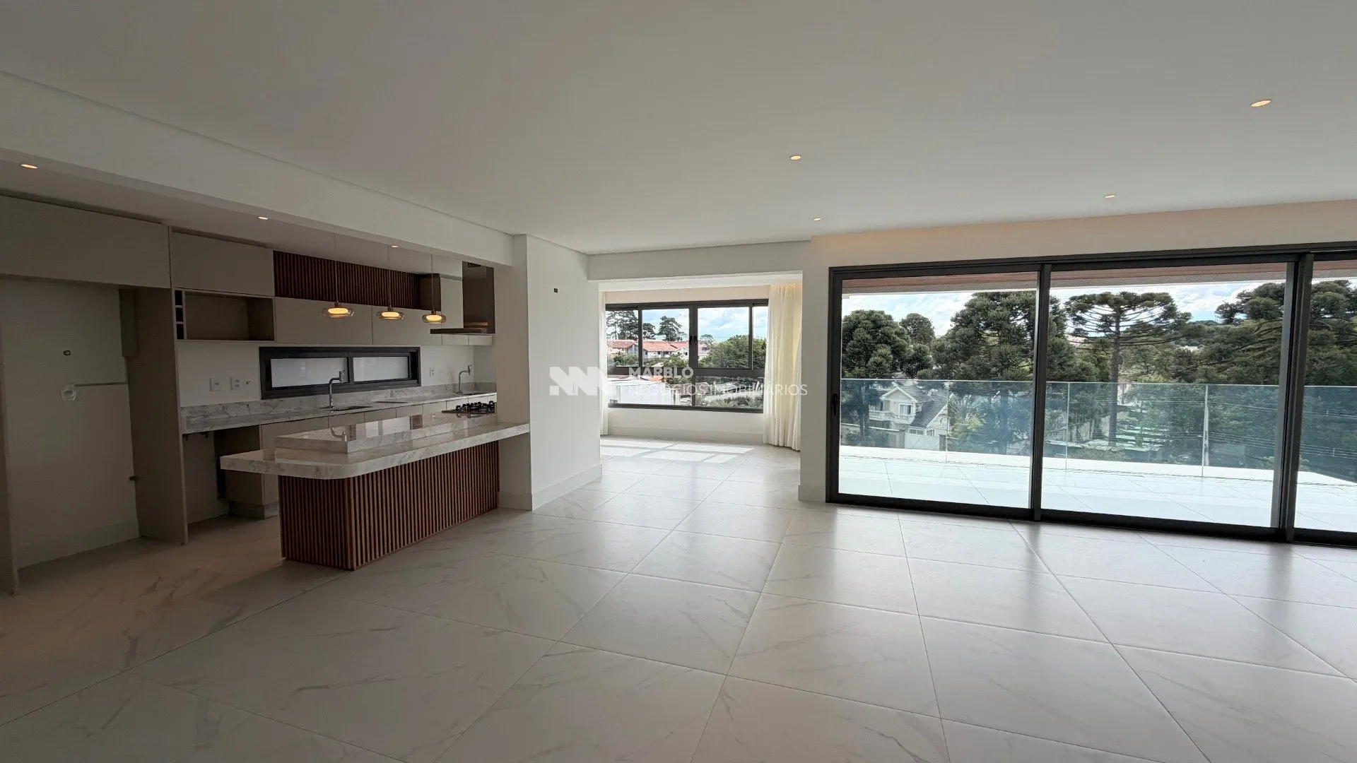 Apartment on the 5th floor with floor-to-ceiling windows — photo 61