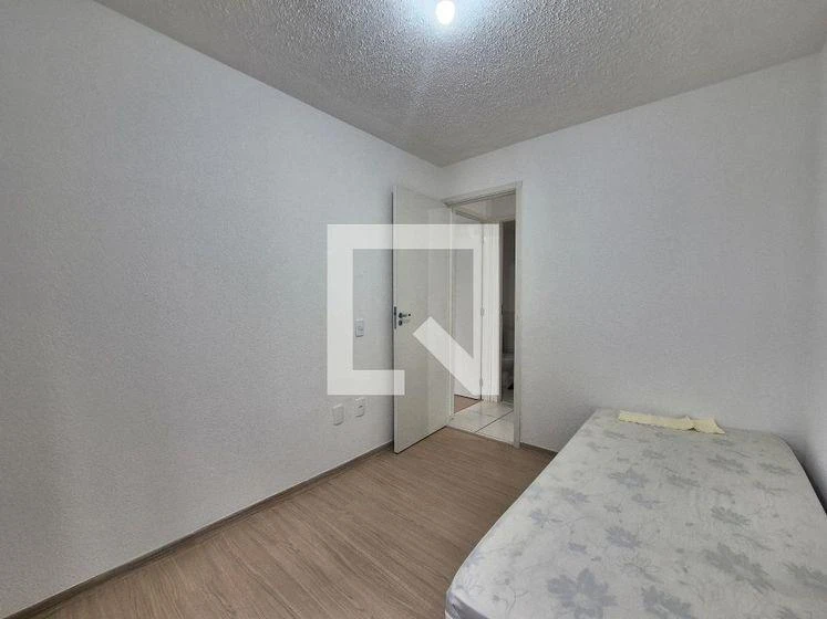 2-bedroom apartment in a building with a gym — photo 17