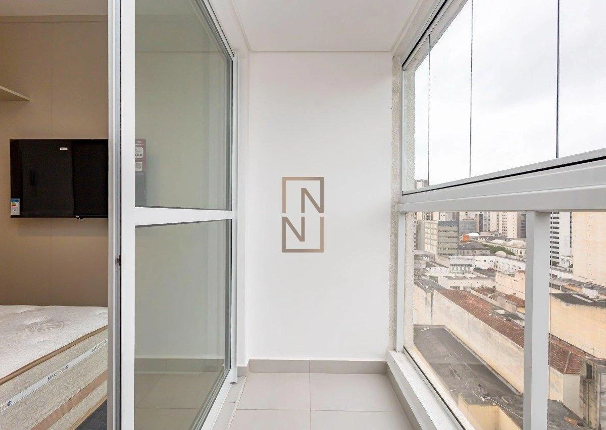 One-bedroom apartment in a building with a coworking space — photo 30
