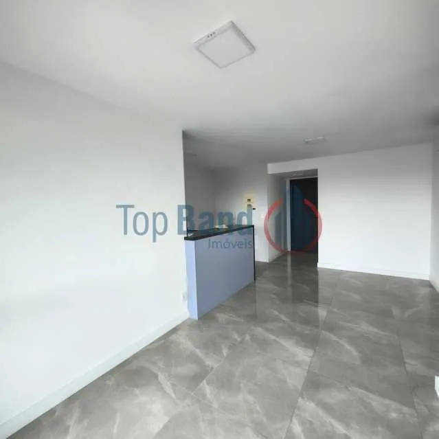Apartment on the 3rd floor with a glass-enclosed balcony — photo 6