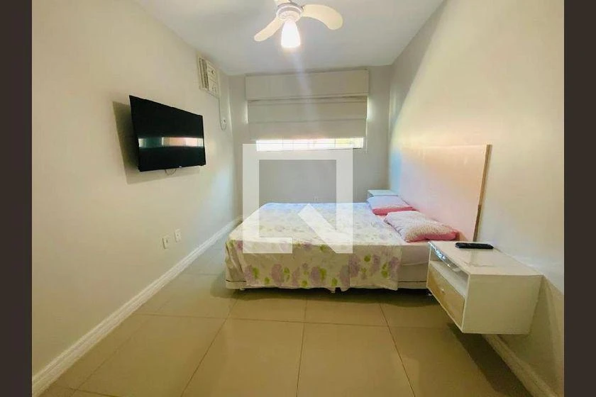 Casa amueblada de 288 m² con 4 suites y piscina — photo 27