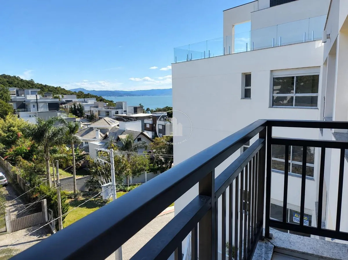 Duplex apartment with 1 en-suite and terrace — photo 4