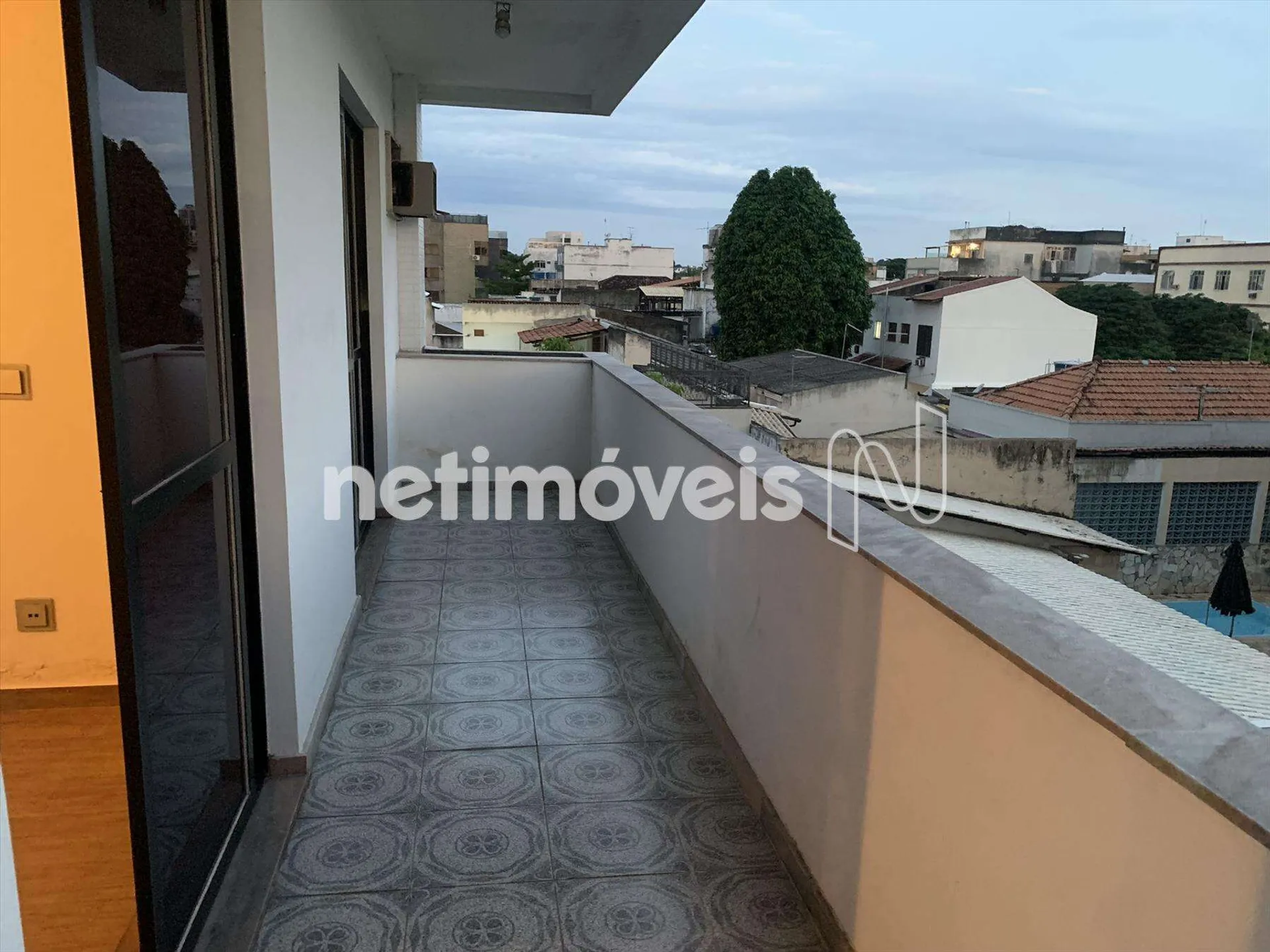 4-bedroom apartment with balcony and 2 parking spots — photo 22