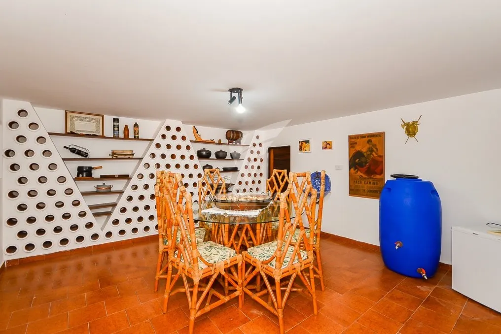 424 m² house with 3 en-suite bedrooms and 4 parking spots — photo 70