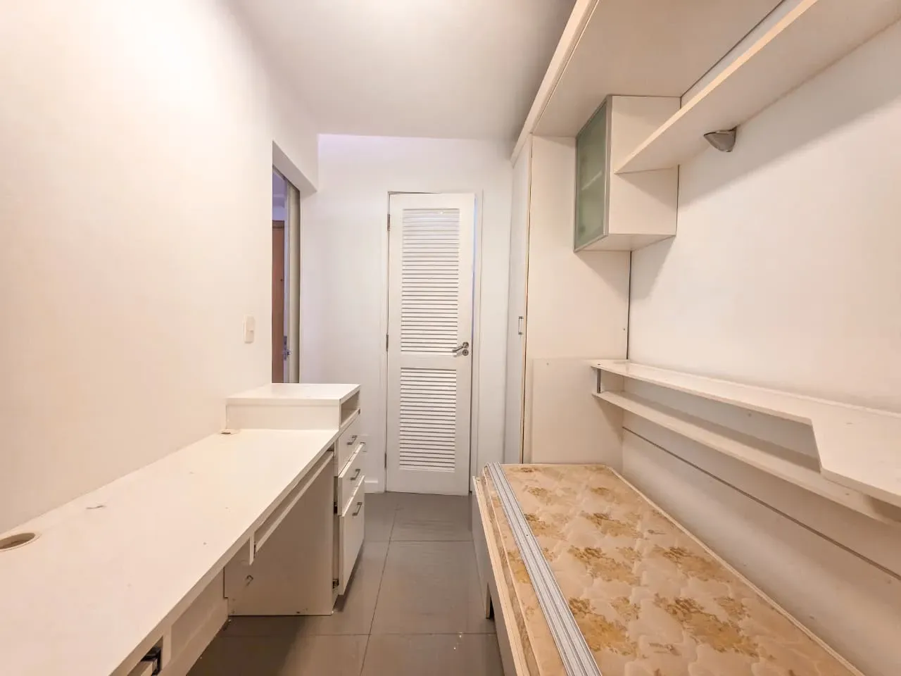 Home office in a 3-bedroom apartment, 107 m² — photo 19