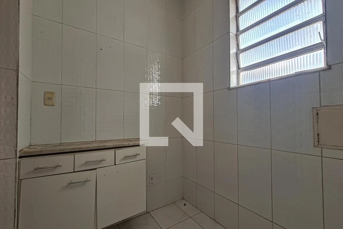 House with 3 bedrooms, 1 bathroom and 1 parking spot — photo 9