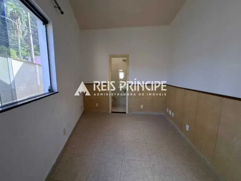 Casa com 5 quartos e 5 banheiros, 364 m² com garagem — photo 14