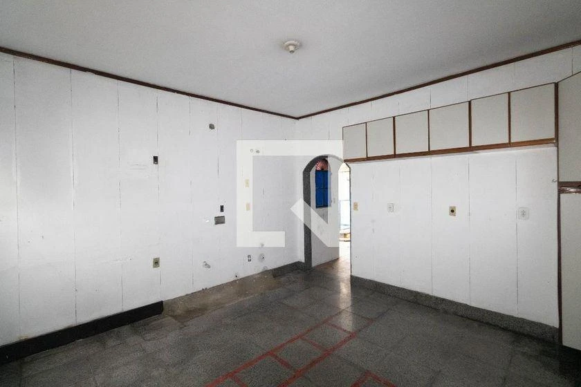 Unfurnished house for rent with 4 bedrooms and 150 m² — photo 2
