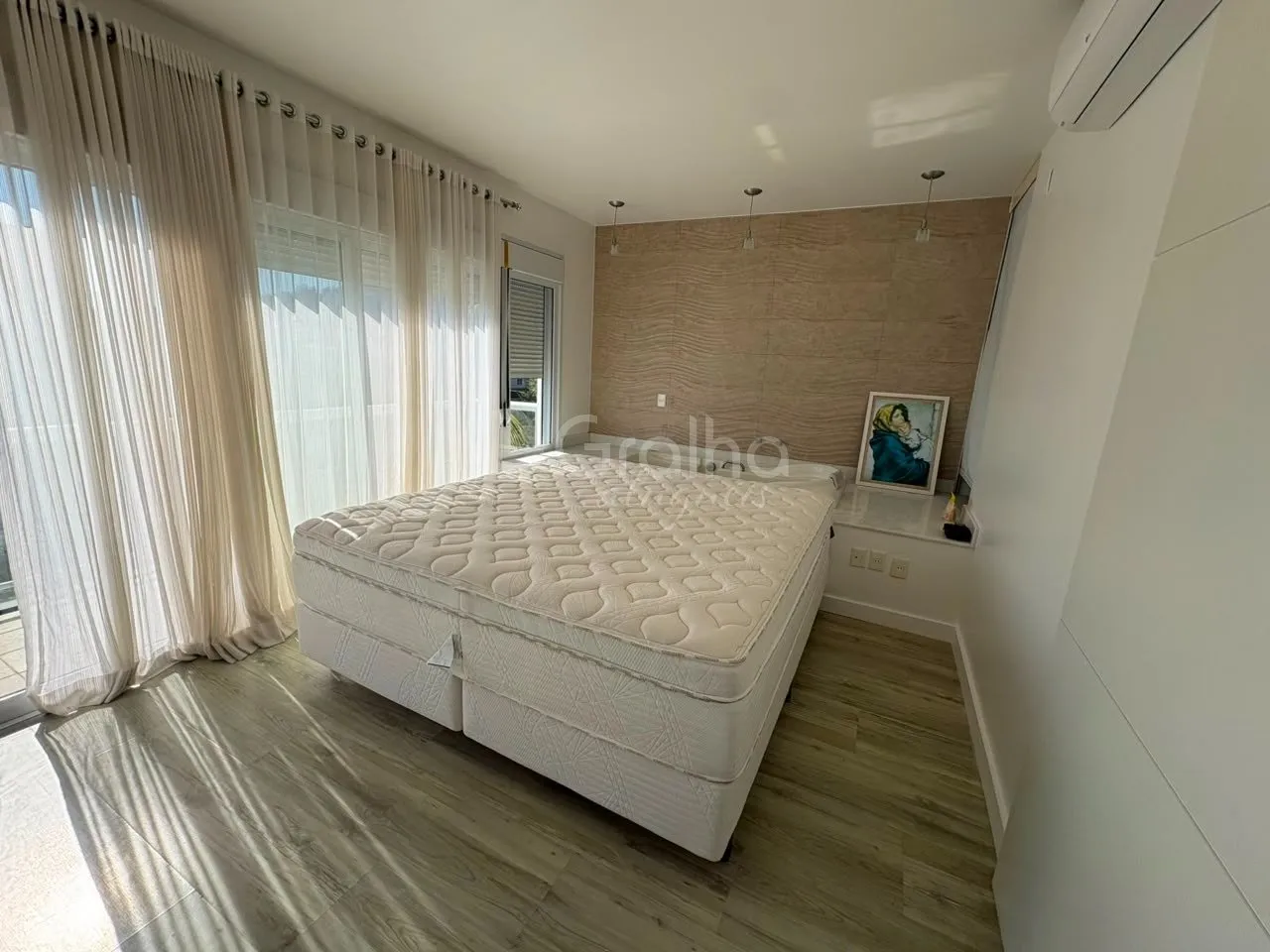 Мебльований будинок 868 м² з 3 люксами та 9 місцями — photo 3