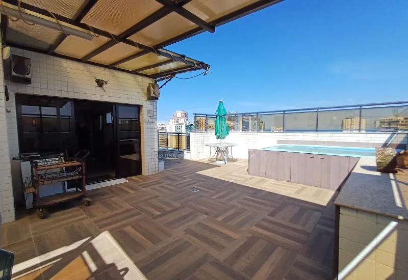 Furnished 179 m² apartment with 3 bedrooms — photo 17
