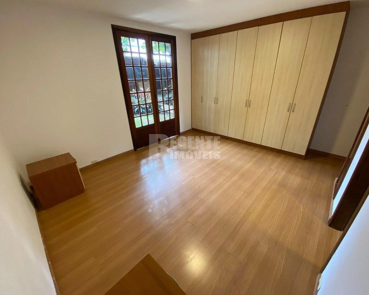 3-bedroom house with a home office in Florianópolis — photo 33