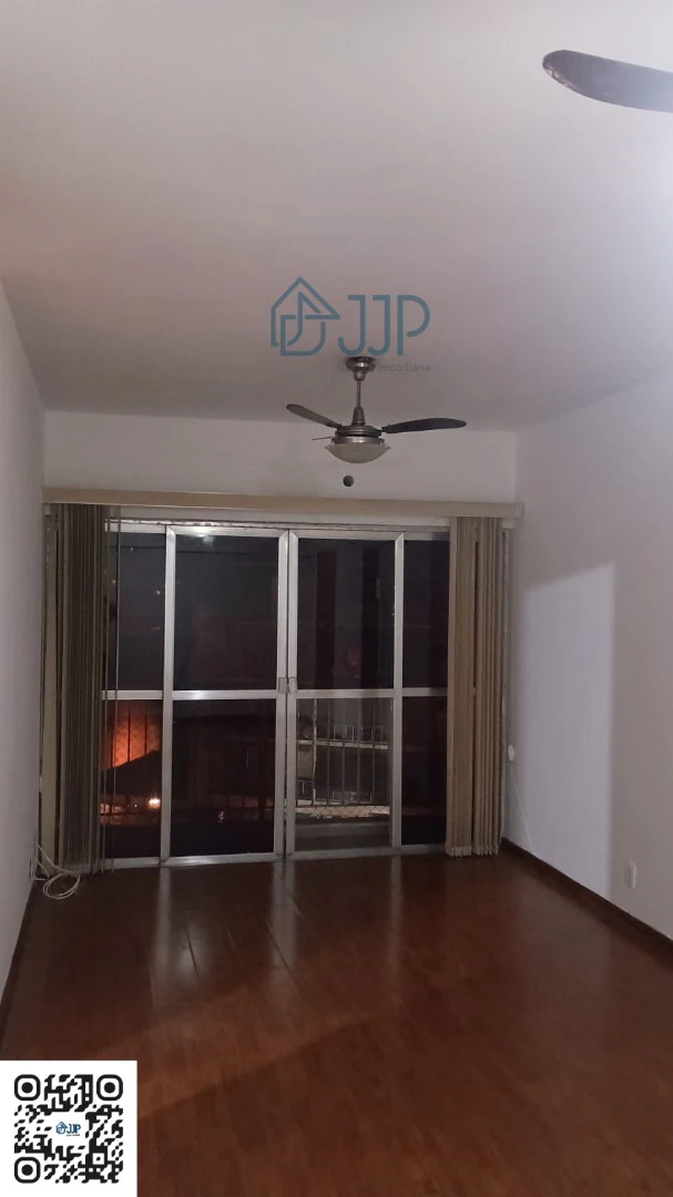 Unfurnished apartment with a balcony and 2 bedrooms — photo 10