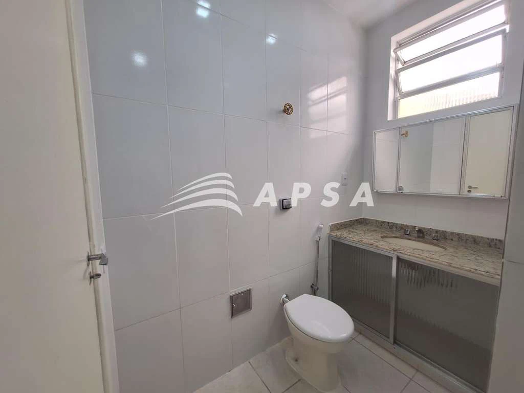 3-bedroom apartment with a separate kitchen — photo 15
