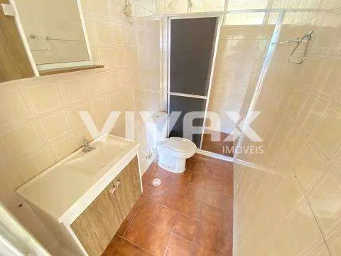 3-bedroom apartment with a washing machine — photo 15