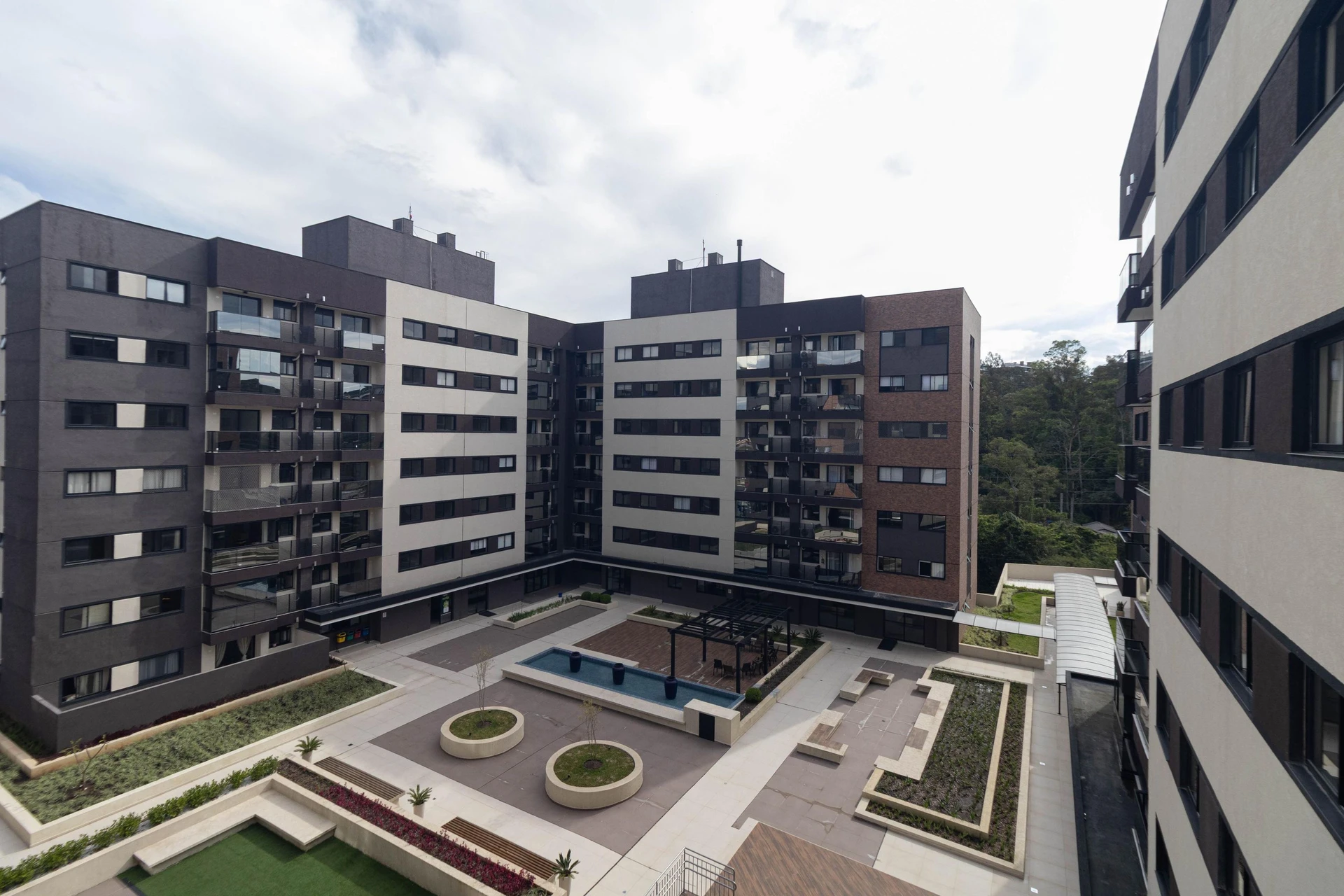 2-bedroom apartment with a washing machine in Curitiba — photo 2
