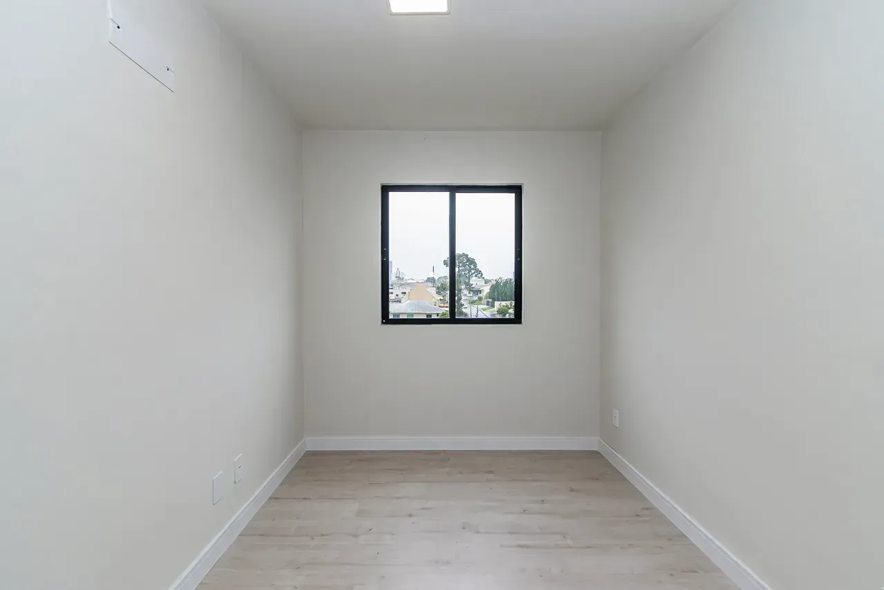 Park view in a 2-bedroom apartment, 52 m² — photo 12