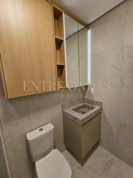 39 m² studio with a water view and a walk-in closet — photo 17