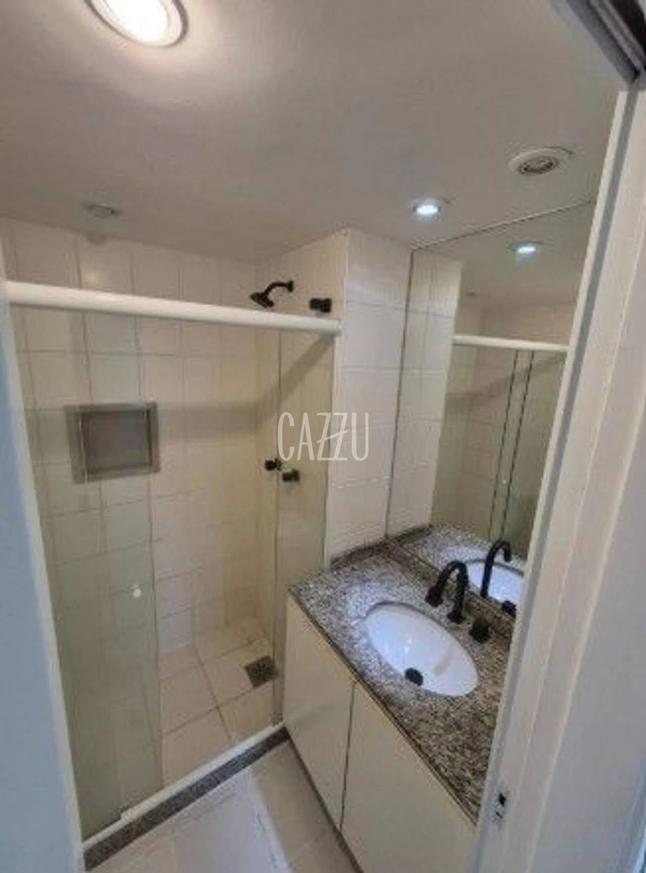 3-bedroom apartment with a mountain view — photo 8