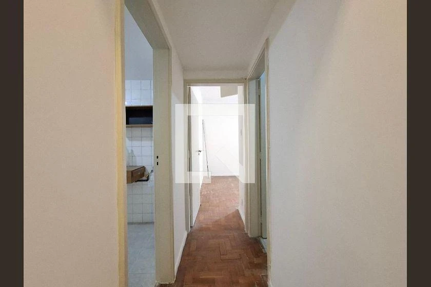 Wood or laminate floors in a one-bedroom apartment, 61 m² — photo 11