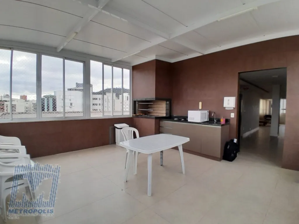 Apartamento de 61 m² con 2 dormitorios y balcón — photo 15