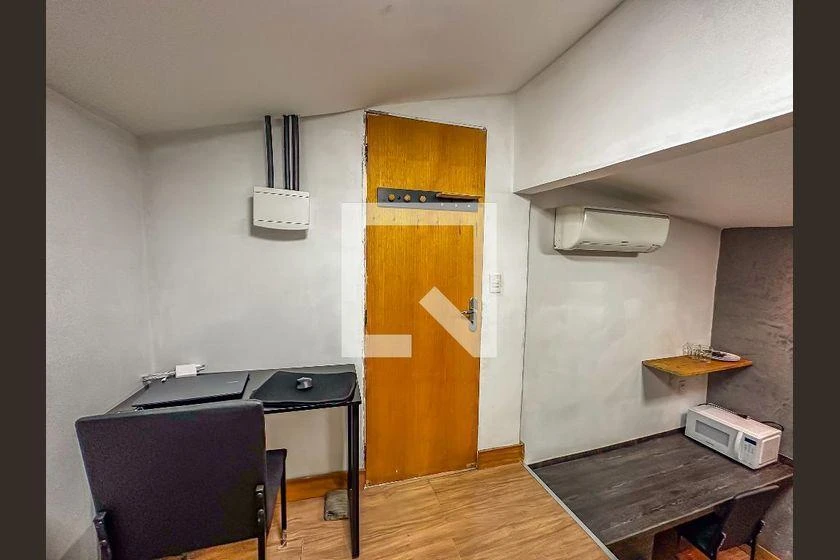 Casa mobiliada, 90 m², com janelas do piso ao teto — photo 36