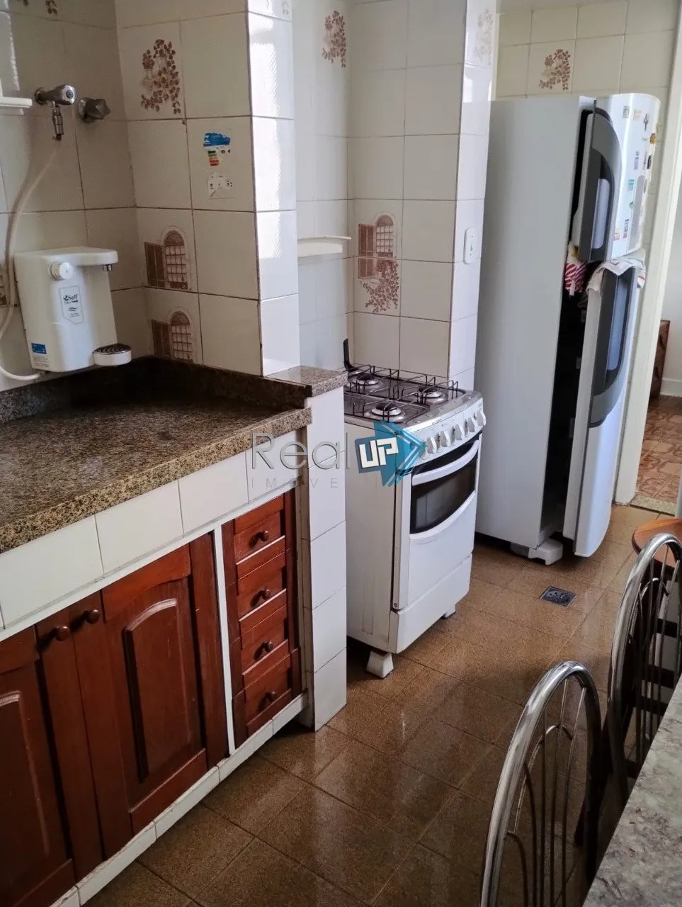 Apartamento mobiliado com 2 quartos e 1 banheiro com box — photo 4