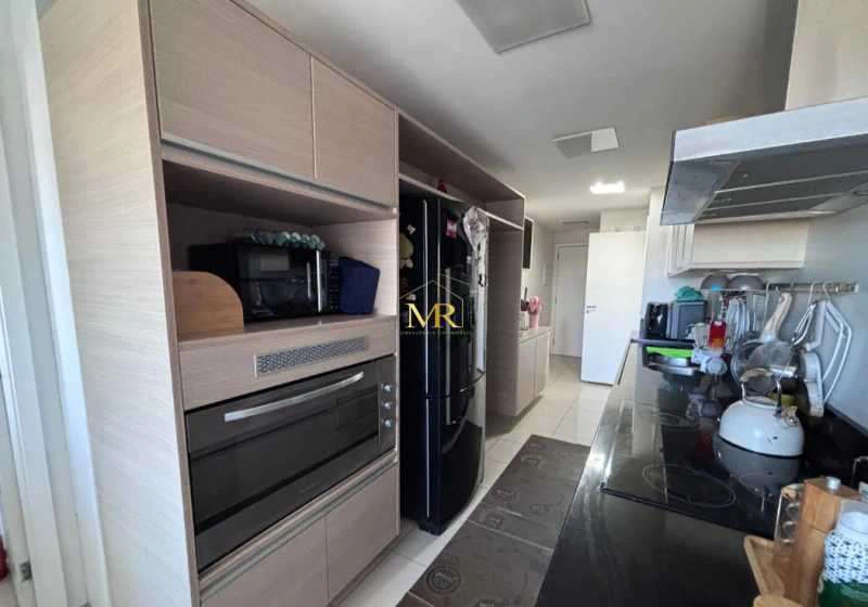 Furnished apartment with 4 en-suite bedrooms and 5 baths — photo 16