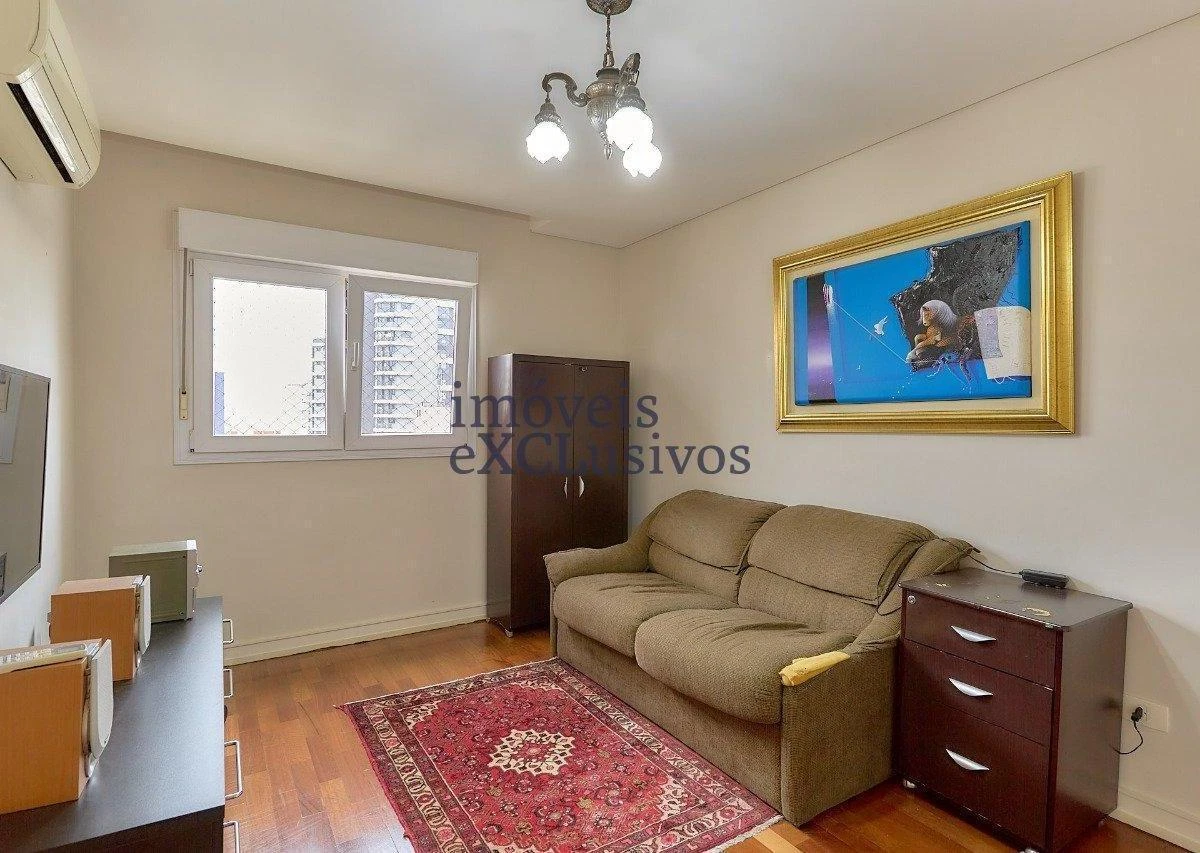 Furnished 240 m² apartment with 3 en-suites — photo 16